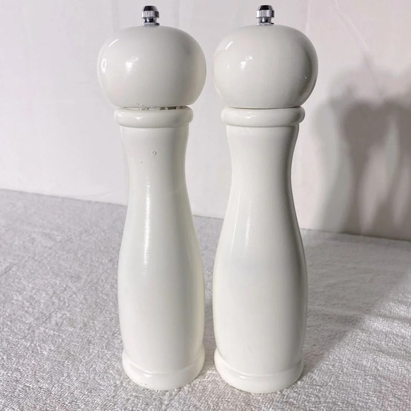 White Painted Wood Salt & Pepper Mills Grinders - Picture 2 of 11